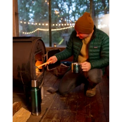 Deals 🎁 Stanley Classic Legendary Bottle | 1.5 QT | Limited-Edition 🤩 -Sweese Elegant Shop B2B Web PNG 20210922 Stanley FW21 GB1 9346